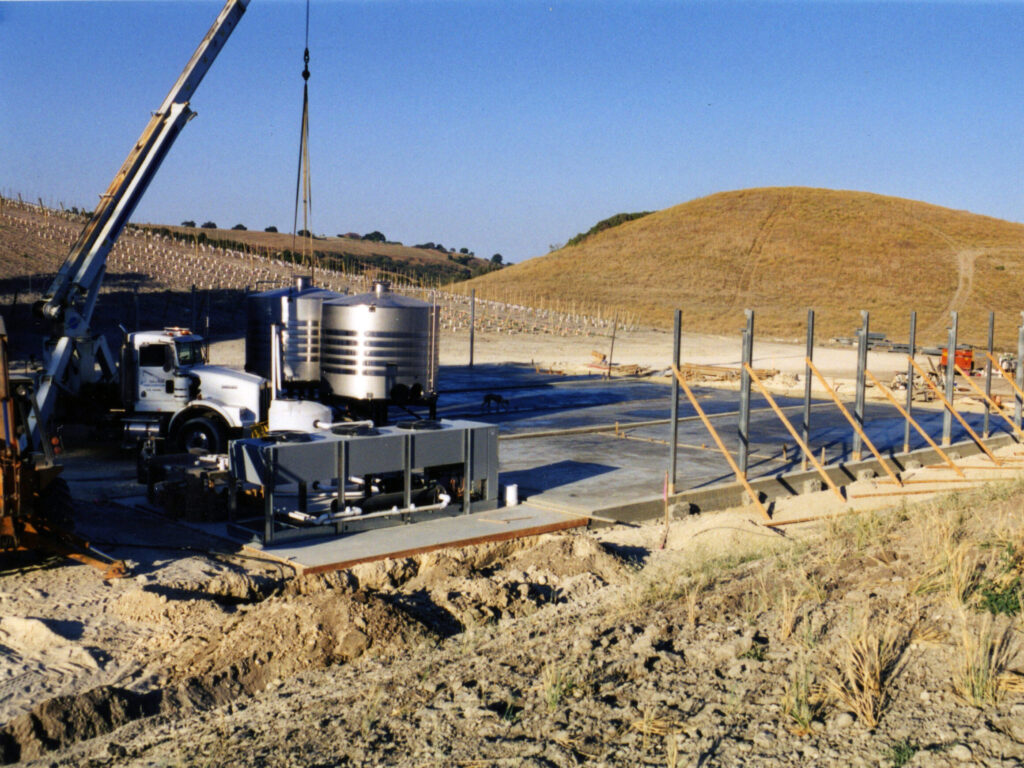 Image of the barn's construction